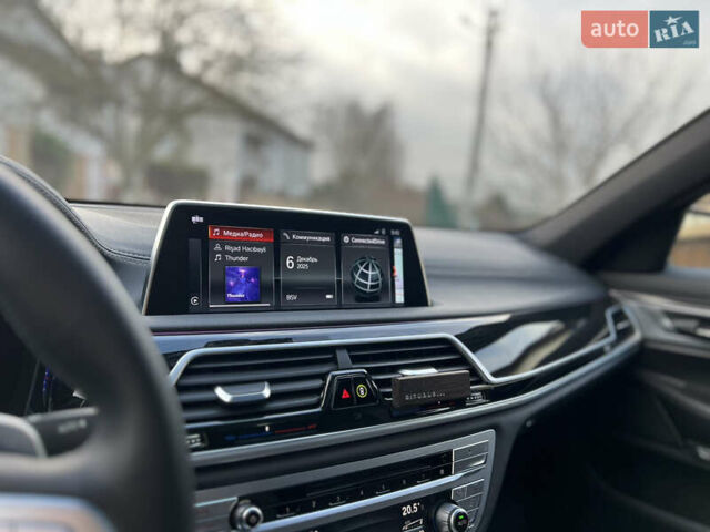 Белый БМВ 7 Серия, объемом двигателя 2.99 л и пробегом 200 тыс. км за 35000 $, фото 60 на Automoto.ua