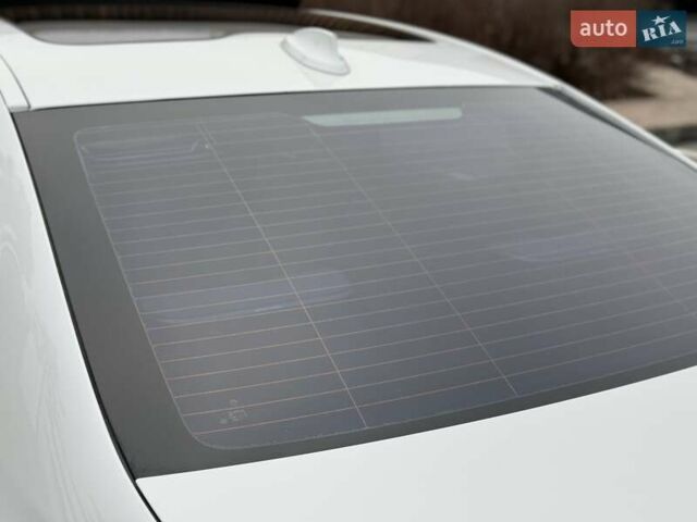 Белый БМВ 7 Серия, объемом двигателя 3 л и пробегом 78 тыс. км за 29700 $, фото 20 на Automoto.ua