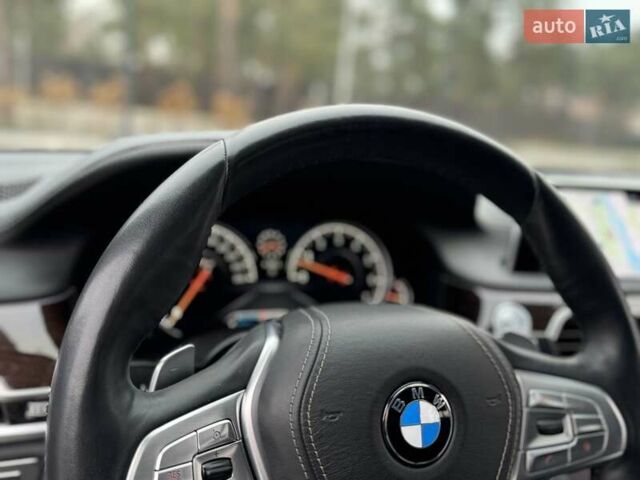 Белый БМВ 7 Серия, объемом двигателя 3 л и пробегом 78 тыс. км за 29700 $, фото 48 на Automoto.ua