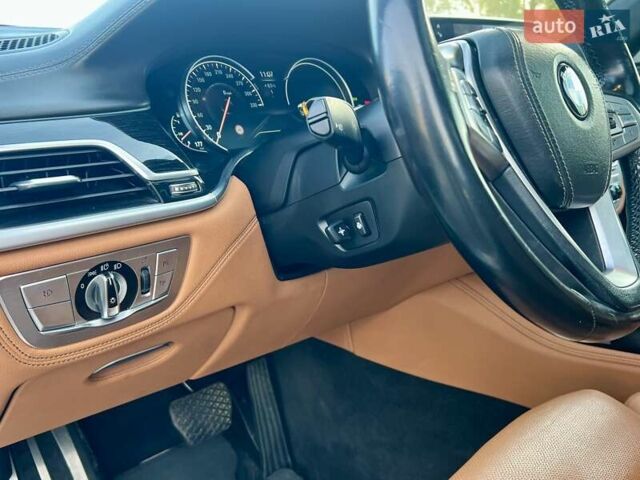 Белый БМВ 7 Серия, объемом двигателя 4.39 л и пробегом 130 тыс. км за 29888 $, фото 20 на Automoto.ua