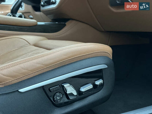 Белый БМВ 7 Серия, объемом двигателя 2 л и пробегом 70 тыс. км за 35500 $, фото 82 на Automoto.ua