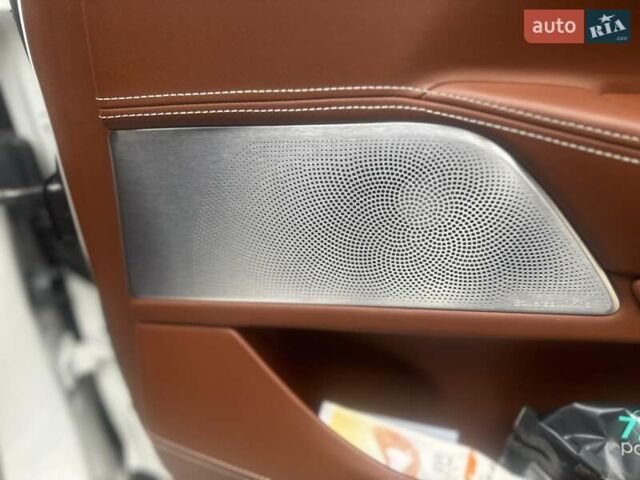 Белый БМВ 7 Серия, объемом двигателя 3 л и пробегом 120 тыс. км за 41000 $, фото 5 на Automoto.ua