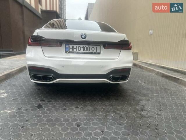 Белый БМВ 7 Серия, объемом двигателя 3 л и пробегом 120 тыс. км за 41000 $, фото 19 на Automoto.ua