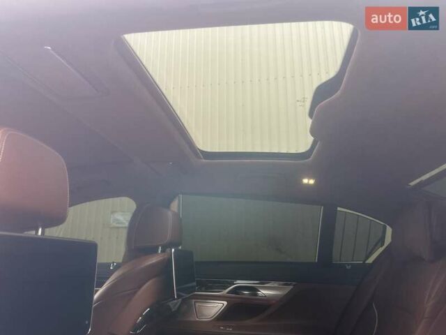 Белый БМВ 7 Серия, объемом двигателя 3 л и пробегом 120 тыс. км за 41000 $, фото 15 на Automoto.ua