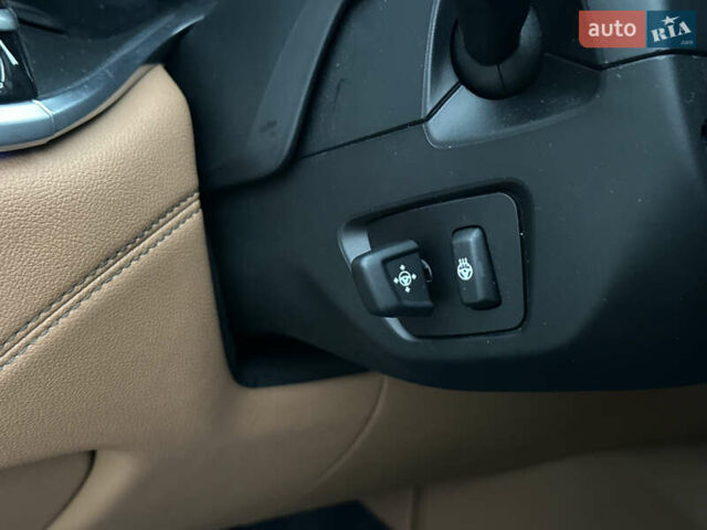 Белый БМВ 7 Серия, объемом двигателя 2 л и пробегом 70 тыс. км за 35500 $, фото 64 на Automoto.ua