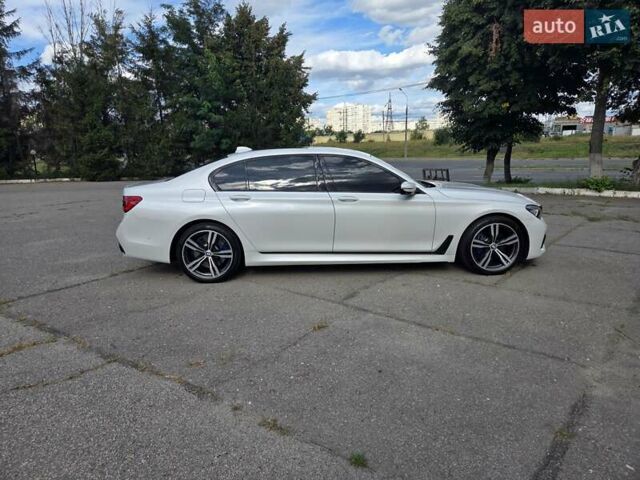 Белый БМВ 7 Серия, объемом двигателя 3 л и пробегом 100 тыс. км за 35000 $, фото 5 на Automoto.ua