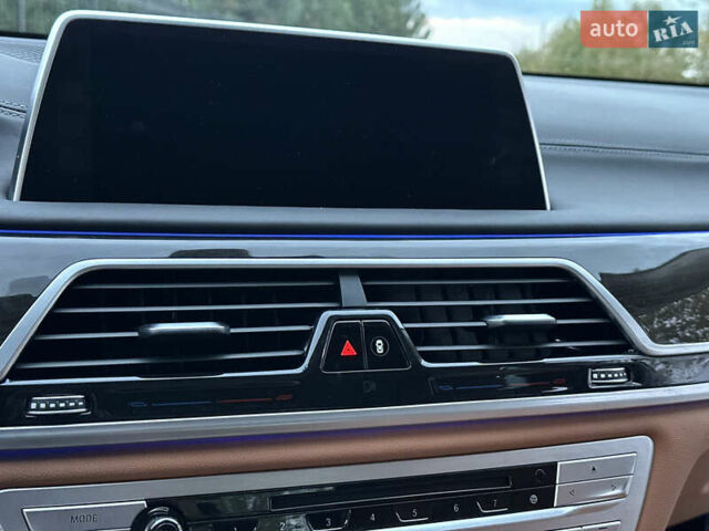 Белый БМВ 7 Серия, объемом двигателя 2 л и пробегом 70 тыс. км за 35500 $, фото 68 на Automoto.ua