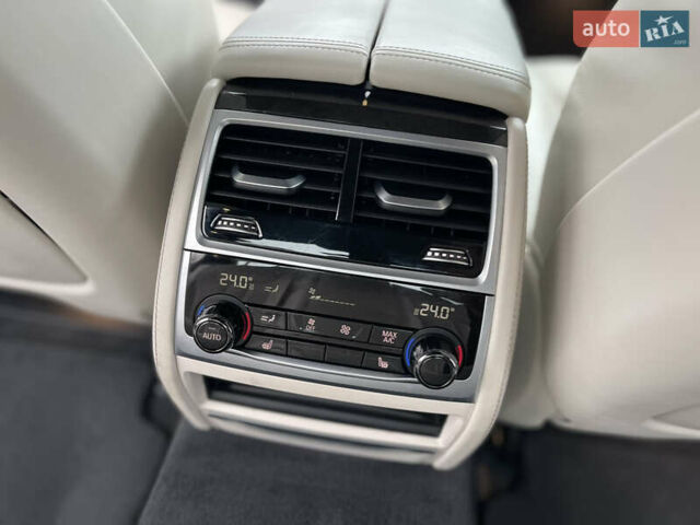 Белый БМВ 7 Серия, объемом двигателя 3 л и пробегом 167 тыс. км за 28000 $, фото 18 на Automoto.ua