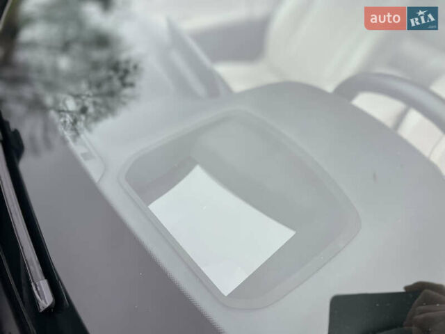 Белый БМВ 7 Серия, объемом двигателя 3 л и пробегом 167 тыс. км за 28000 $, фото 31 на Automoto.ua