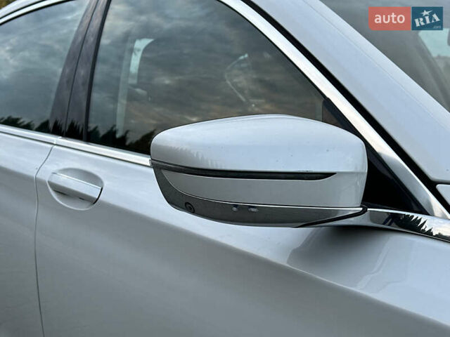 Белый БМВ 7 Серия, объемом двигателя 2 л и пробегом 70 тыс. км за 35500 $, фото 25 на Automoto.ua