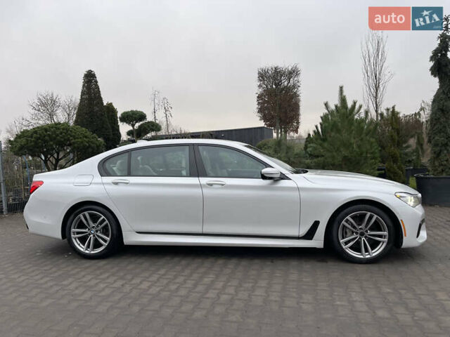 Белый БМВ 7 Серия, объемом двигателя 3 л и пробегом 167 тыс. км за 28000 $, фото 5 на Automoto.ua