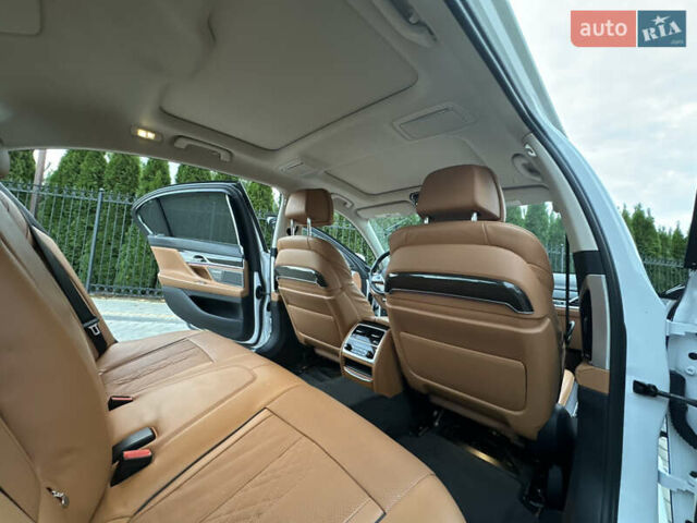 Белый БМВ 7 Серия, объемом двигателя 2 л и пробегом 70 тыс. км за 35500 $, фото 48 на Automoto.ua