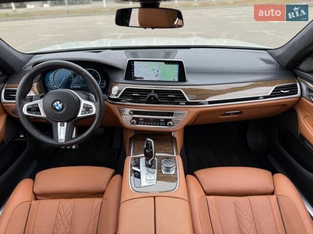 Белый БМВ 7 Серия, объемом двигателя 2.99 л и пробегом 108 тыс. км за 47500 $, фото 74 на Automoto.ua