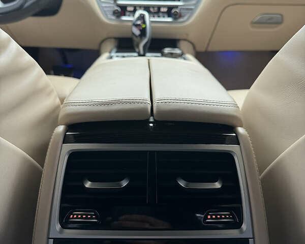 Белый БМВ 7 Серия, объемом двигателя 4.39 л и пробегом 87 тыс. км за 38500 $, фото 19 на Automoto.ua