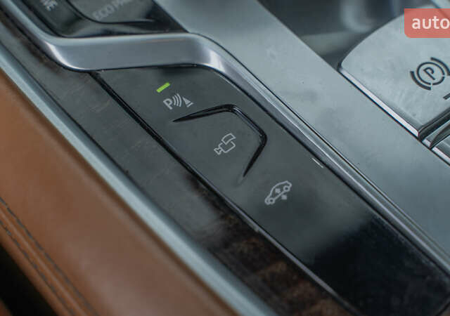 Белый БМВ 7 Серия, объемом двигателя 4.39 л и пробегом 116 тыс. км за 40000 $, фото 17 на Automoto.ua