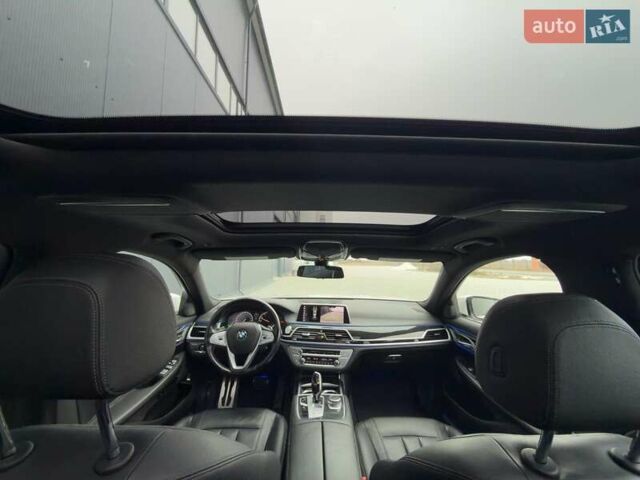 Белый БМВ 7 Серия, объемом двигателя 3 л и пробегом 113 тыс. км за 28440 $, фото 36 на Automoto.ua