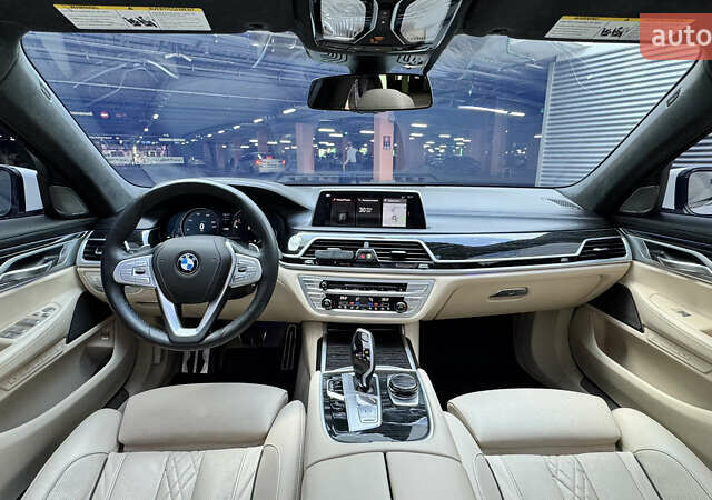 Белый БМВ 7 Серия, объемом двигателя 4.39 л и пробегом 87 тыс. км за 37000 $, фото 16 на Automoto.ua