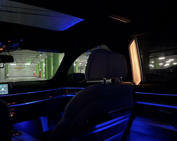 Белый БМВ 7 Серия, объемом двигателя 4.39 л и пробегом 87 тыс. км за 37000 $, фото 43 на Automoto.ua