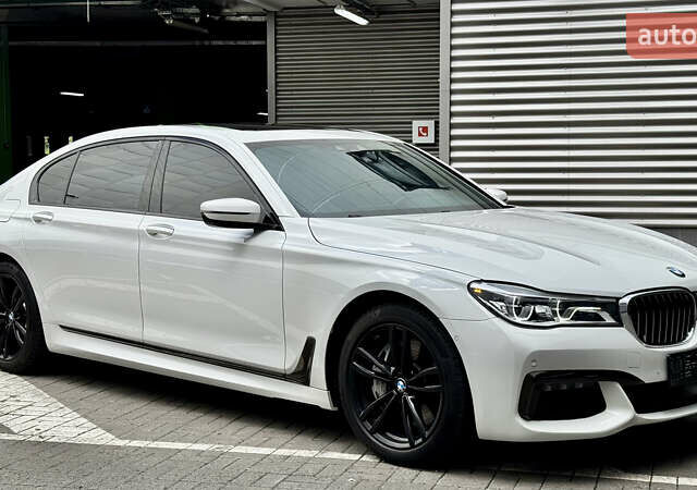 Белый БМВ 7 Серия, объемом двигателя 4.39 л и пробегом 87 тыс. км за 37000 $, фото 10 на Automoto.ua