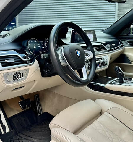 Белый БМВ 7 Серия, объемом двигателя 4.39 л и пробегом 87 тыс. км за 37000 $, фото 14 на Automoto.ua