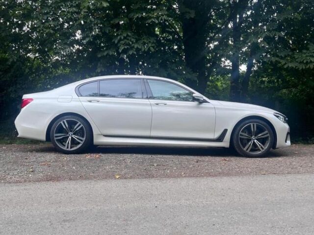 Белый БМВ 7 Серия, объемом двигателя 4.4 л и пробегом 70 тыс. км за 40000 $, фото 2 на Automoto.ua