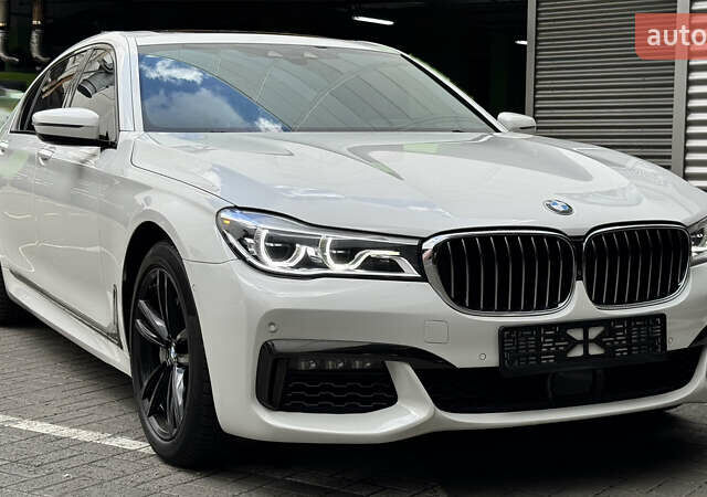 Белый БМВ 7 Серия, объемом двигателя 4.39 л и пробегом 87 тыс. км за 37000 $, фото 11 на Automoto.ua