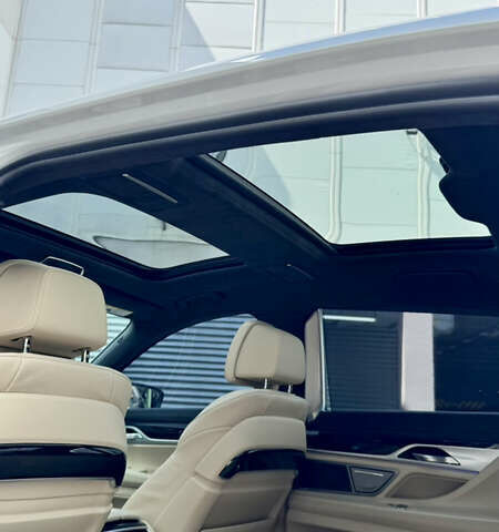 Белый БМВ 7 Серия, объемом двигателя 4.39 л и пробегом 87 тыс. км за 37000 $, фото 27 на Automoto.ua