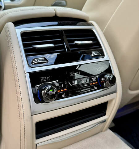 Белый БМВ 7 Серия, объемом двигателя 4.39 л и пробегом 87 тыс. км за 37000 $, фото 33 на Automoto.ua