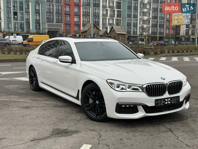 Белый БМВ 7 Серия, объемом двигателя 4.39 л и пробегом 87 тыс. км за 38500 $, фото 3 на Automoto.ua