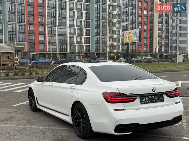 Белый БМВ 7 Серия, объемом двигателя 4.39 л и пробегом 87 тыс. км за 38500 $, фото 5 на Automoto.ua