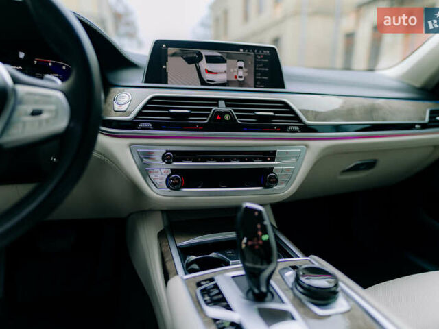 Белый БМВ 7 Серия, объемом двигателя 4.39 л и пробегом 93 тыс. км за 48000 $, фото 25 на Automoto.ua