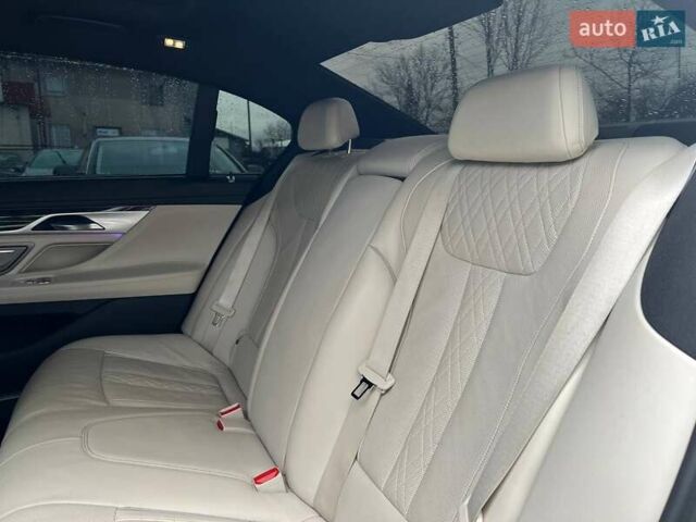 Белый БМВ 7 Серия, объемом двигателя 4.39 л и пробегом 125 тыс. км за 53999 $, фото 47 на Automoto.ua