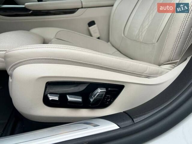 Белый БМВ 7 Серия, объемом двигателя 4.39 л и пробегом 125 тыс. км за 53999 $, фото 42 на Automoto.ua