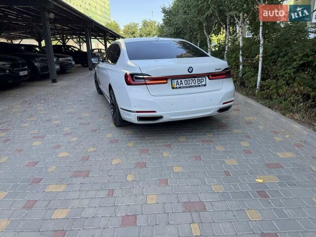 Белый БМВ 7 Серия, объемом двигателя 3 л и пробегом 107 тыс. км за 46000 $, фото 7 на Automoto.ua