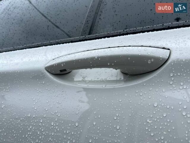 Белый БМВ 7 Серия, объемом двигателя 4.39 л и пробегом 125 тыс. км за 53999 $, фото 21 на Automoto.ua