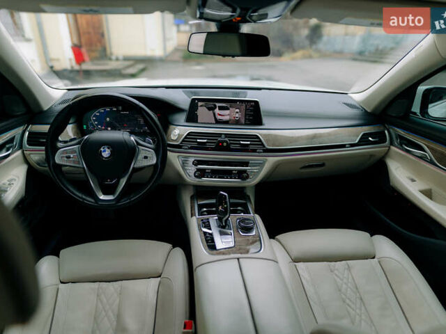 Белый БМВ 7 Серия, объемом двигателя 4.39 л и пробегом 93 тыс. км за 48000 $, фото 24 на Automoto.ua