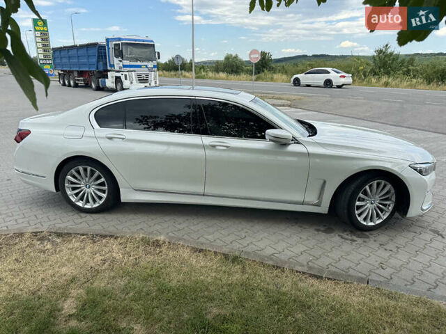 Белый БМВ 7 Серия, объемом двигателя 3 л и пробегом 68 тыс. км за 52999 $, фото 17 на Automoto.ua