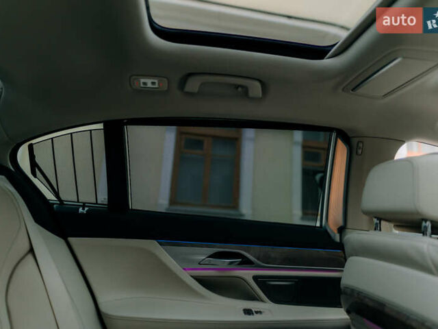 Белый БМВ 7 Серия, объемом двигателя 4.39 л и пробегом 93 тыс. км за 48000 $, фото 29 на Automoto.ua