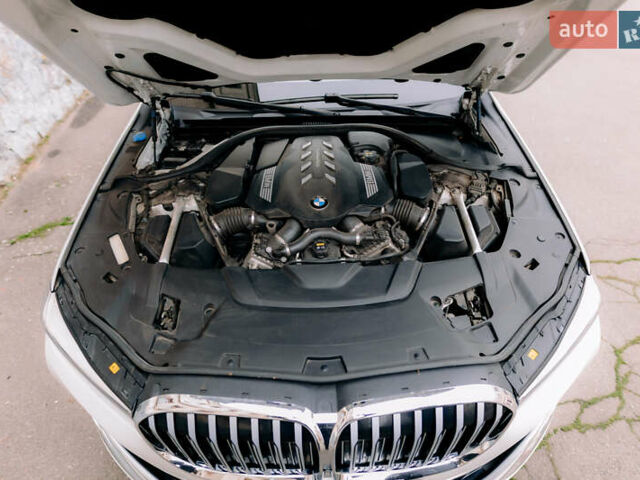 Белый БМВ 7 Серия, объемом двигателя 4.39 л и пробегом 93 тыс. км за 48000 $, фото 41 на Automoto.ua