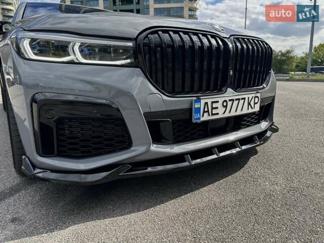 Белый БМВ 7 Серия, объемом двигателя 2.99 л и пробегом 42 тыс. км за 86500 $, фото 29 на Automoto.ua