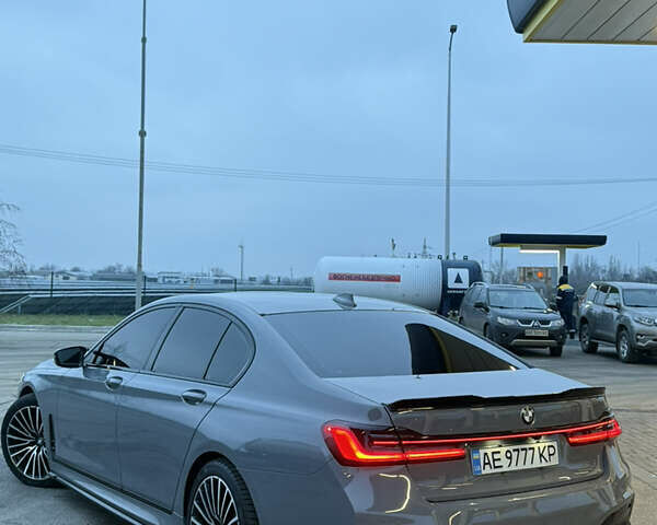 Белый БМВ 7 Серия, объемом двигателя 2.99 л и пробегом 44 тыс. км за 69000 $, фото 6 на Automoto.ua