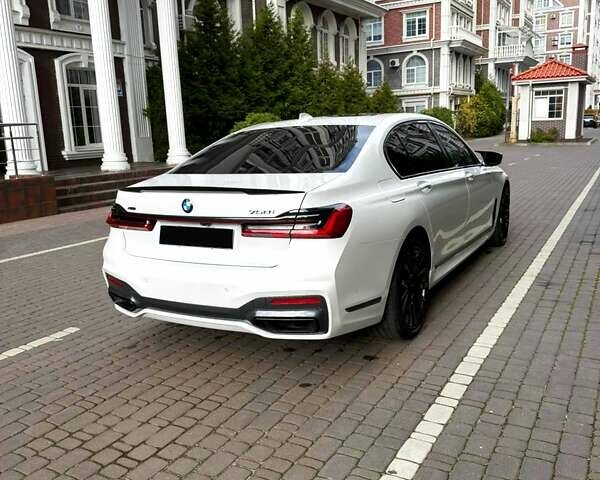 Белый БМВ 7 Серия, объемом двигателя 4.39 л и пробегом 111 тыс. км за 59900 $, фото 3 на Automoto.ua