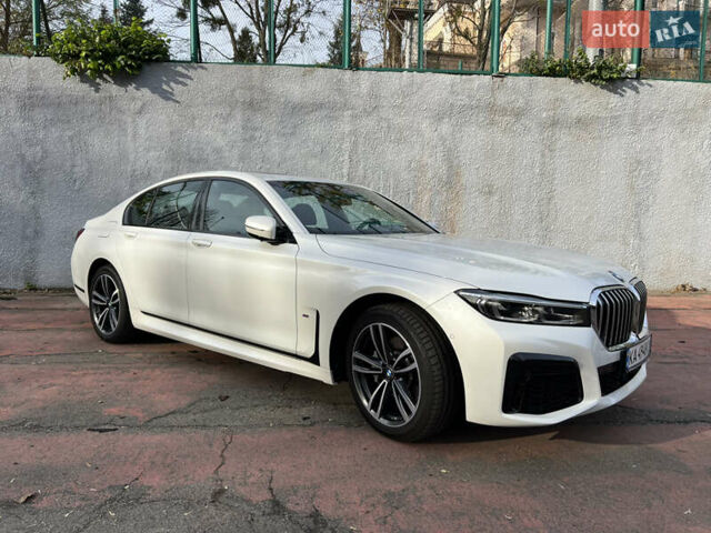 Белый БМВ 7 Серия, объемом двигателя 2 л и пробегом 10 тыс. км за 68900 $, фото 1 на Automoto.ua