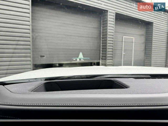 Белый БМВ 7 Серия, объемом двигателя 4.39 л и пробегом 31 тыс. км за 139900 $, фото 68 на Automoto.ua