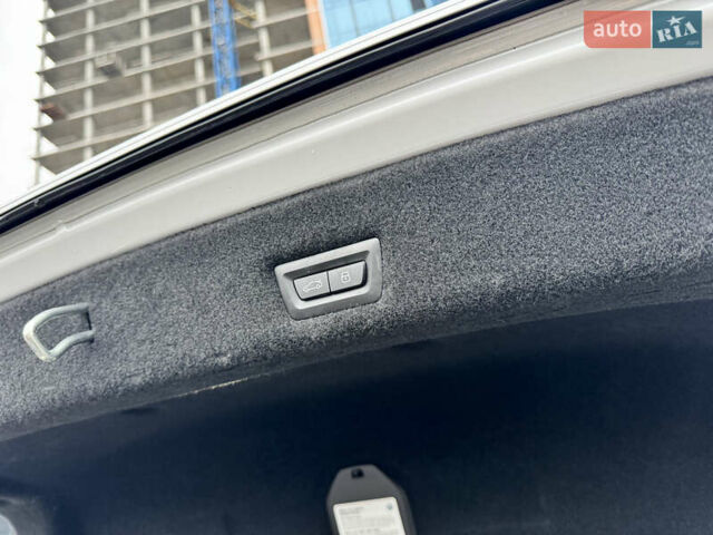 Белый БМВ 7 Серия, объемом двигателя 4.39 л и пробегом 31 тыс. км за 139900 $, фото 70 на Automoto.ua