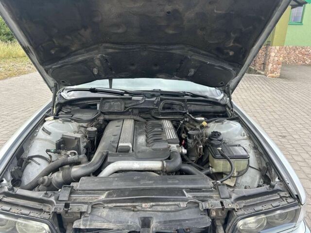 Бежевий БМВ 7 Серія, об'ємом двигуна 2.5 л та пробігом 430 тис. км за 5950 $, фото 4 на Automoto.ua