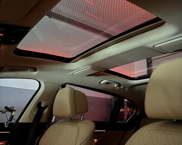 Бежевый БМВ 7 Серия, объемом двигателя 4.39 л и пробегом 129 тыс. км за 48499 $, фото 44 на Automoto.ua