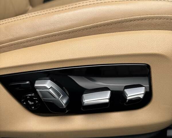 Бежевый БМВ 7 Серия, объемом двигателя 4.39 л и пробегом 129 тыс. км за 48499 $, фото 30 на Automoto.ua