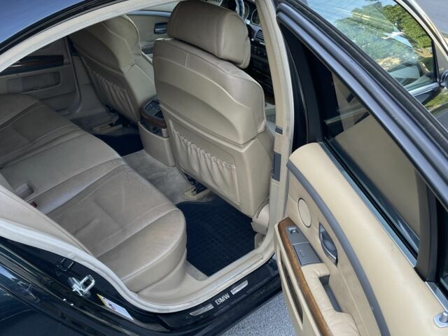 Черный БМВ 7 Серия, объемом двигателя 0 л и пробегом 440 тыс. км за 7000 $, фото 4 на Automoto.ua