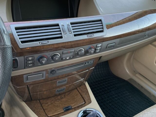 Черный БМВ 7 Серия, объемом двигателя 0 л и пробегом 440 тыс. км за 7000 $, фото 6 на Automoto.ua